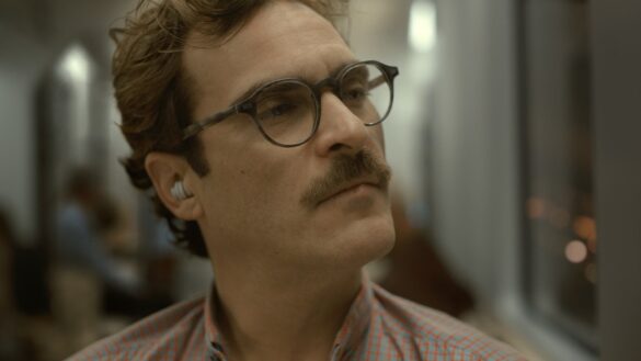 JOAQUIN PHOENIX in HER (c) The Movie Database (TMDB)