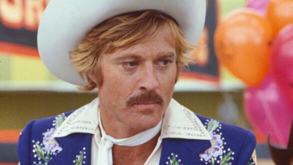 ROBERT REDFORD in THE ELECTRIC HORSEMAN (c) The Movie Database (TMDB)