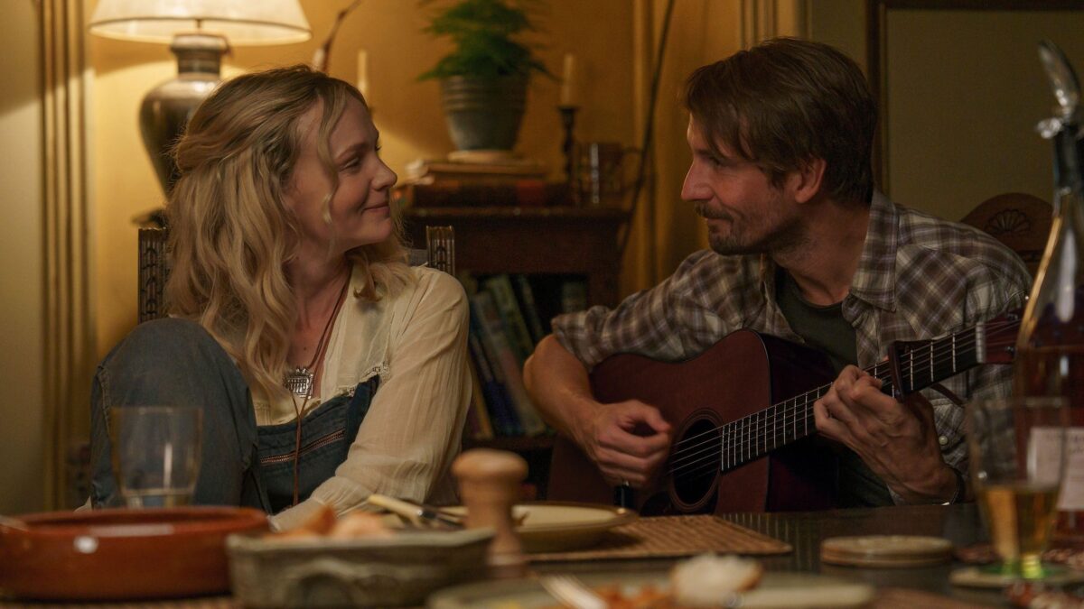 Trailer The Ballad of Wallis Island met Carey Mulligan