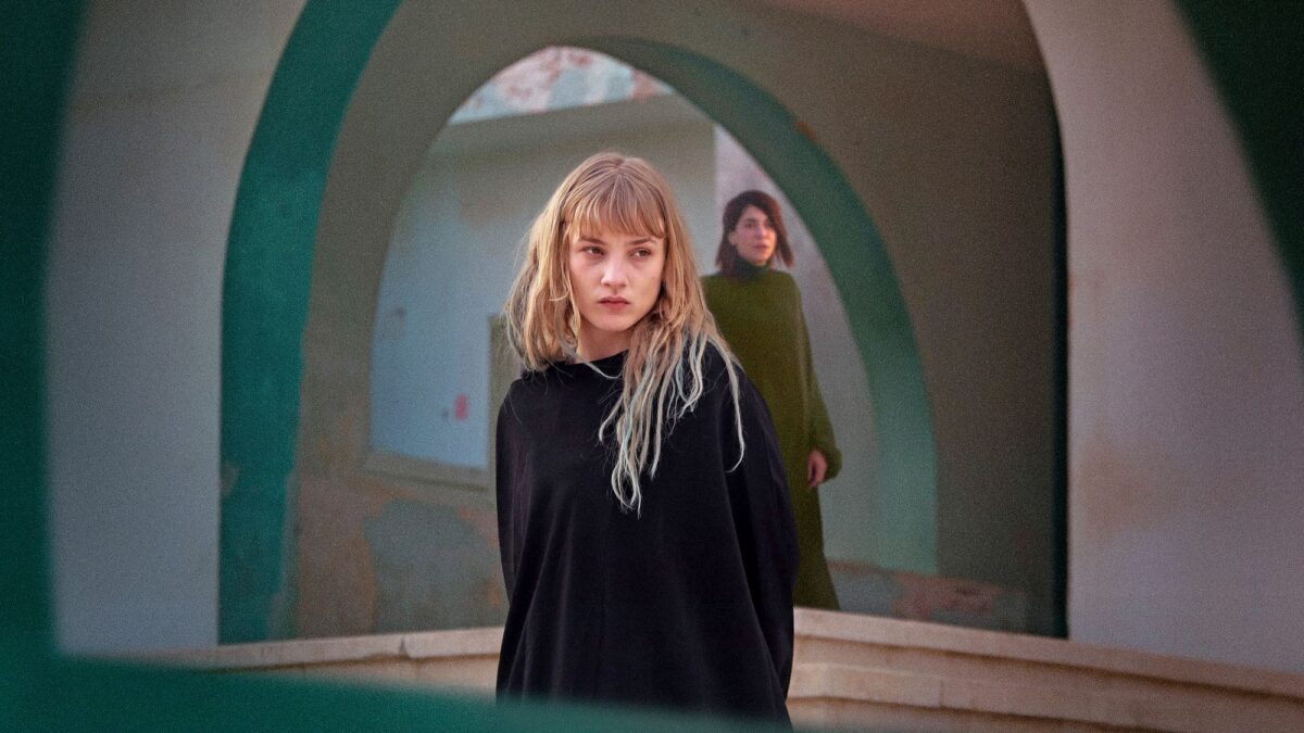 FC Vertigo #7: Ensorwinnende costumière Ellen Blereau, nog meer awards, een gek wetsvoorstel & recensies (Fiore Mio en Rabia)