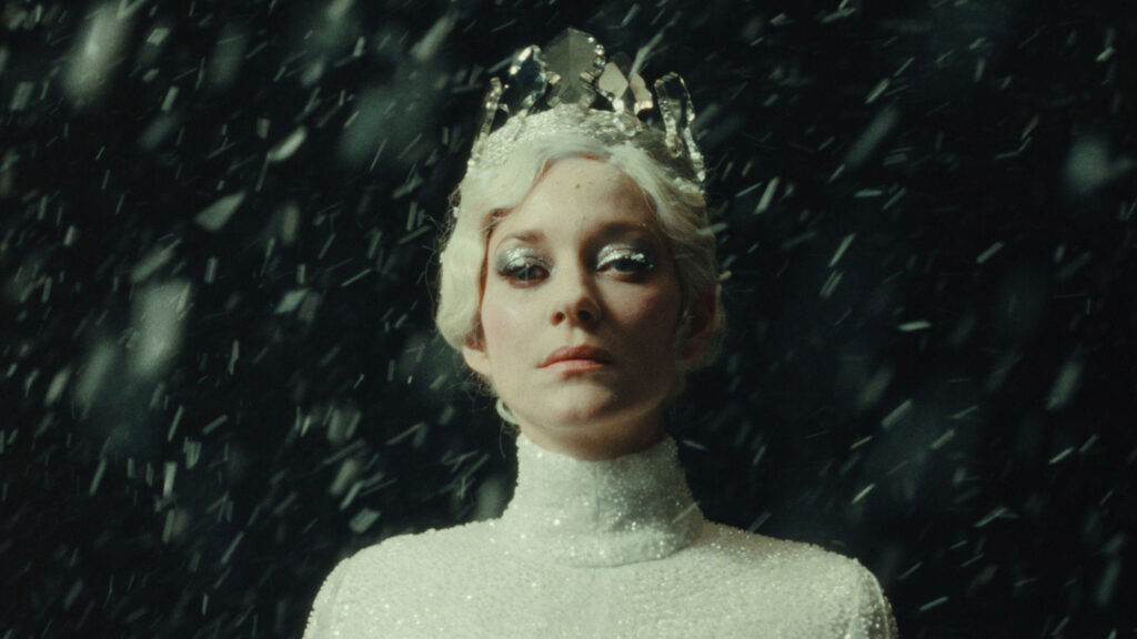 MARION COTILLARD in LA TOUR DE GLACE (c) The Movie Database (TMDB)