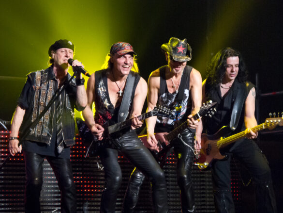 SCORPIONS Door Carlos Delgado, CC BY-SA 3.0, https://commons.wikimedia.org/w/index.php?curid=31541336