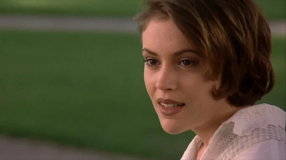 ALYSSA MILANO in EMBRACE OF THE VAMPIRE (c) The Movie Database (TMDb)