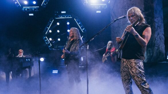 SPINAL TAP: THE END CONTINUES (c) The Movie Database (TMDB)
