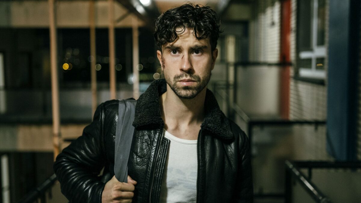 Aimé Claeys, Maaike Neuville en Matteo Simoni in trailer Nachtvlinders