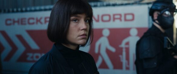 ADÈLE EXARCHOPOULOS in CHIEN 51 (c) KFD