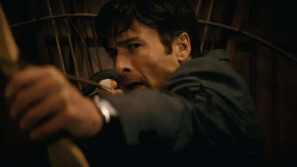 GLEN POWELL in HOW TO MAKE A KILLING (c) The Movie Database (TMDB)