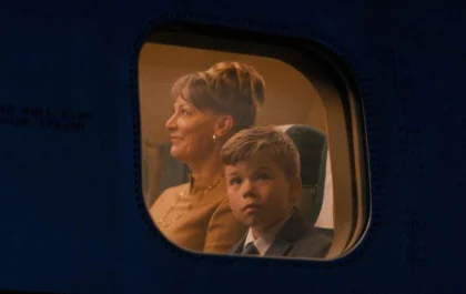 PROPELLER ONE-WAY NIGHT COACH (c) The Movie Database (TMDb)