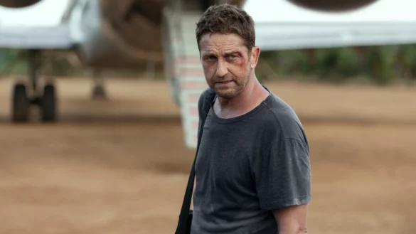 GERARD BUTLER in PLANE (c) The Movie DataBase (TMDB)