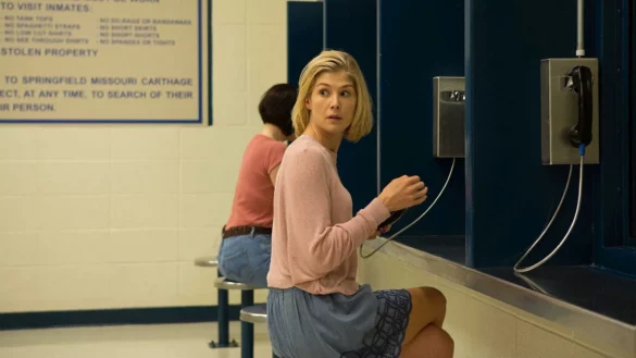 ROSAMUND PIKE in RETURN TO SENDER (c) The Movie Database (TMDb)