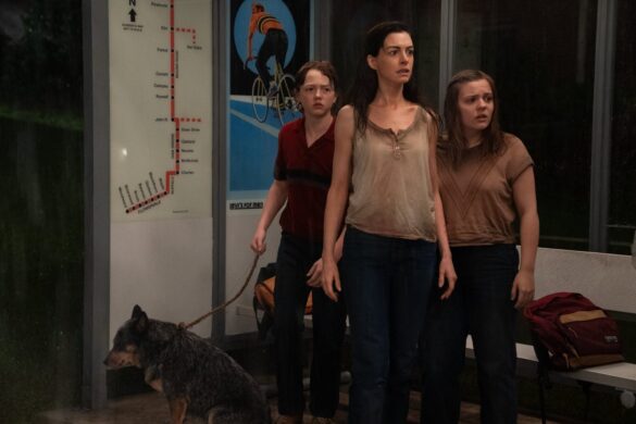 THE END OF OAK STREET (c) Warner Bros. Pictures