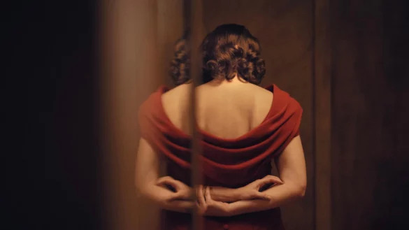 WOMAN UNKNOWN (c) The Movie Database (TMDb)
